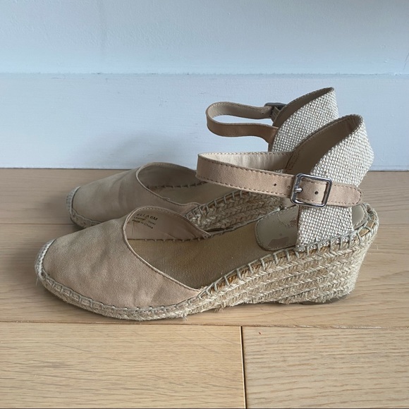 Botkier "Elia" Ankle Strap Espadrille Wedge Sandals Sand Nude sz 6 Nubuck - Picture 2 of 8